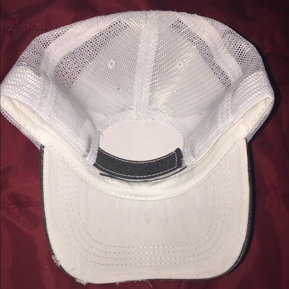 Hat - Picture 3 of 3